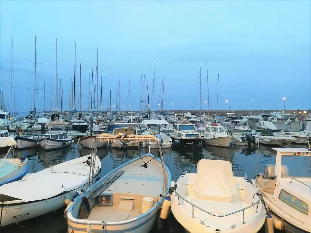 Maison Du Port Vieux Apartment Sanremo 0*,  Italy