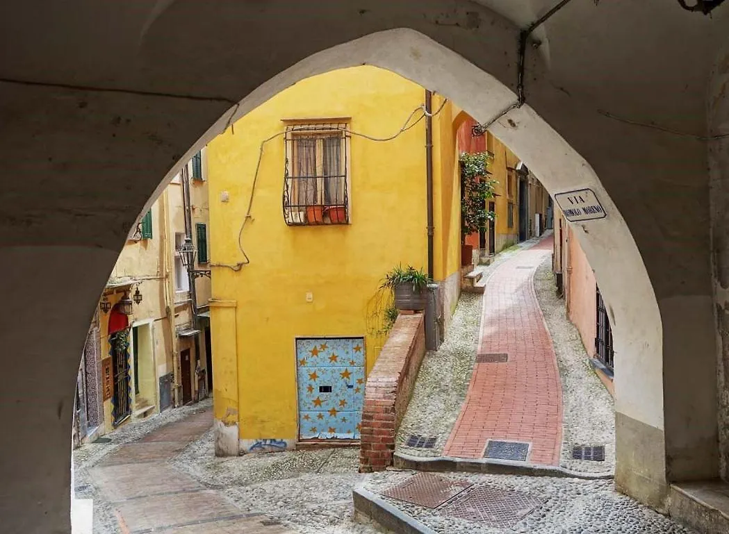 Maison Du Port Vieux Apartment Sanremo Italy
