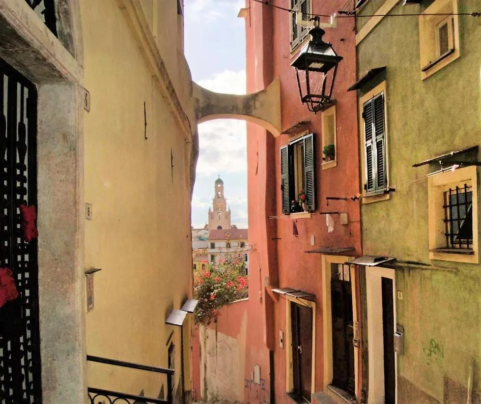 Maison Du Port Vieux Apartment Sanremo Italy