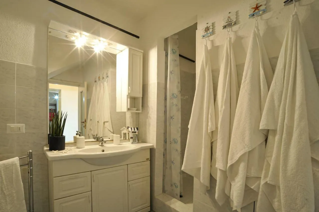 Maison Du Port Vieux Apartment Sanremo Italy
