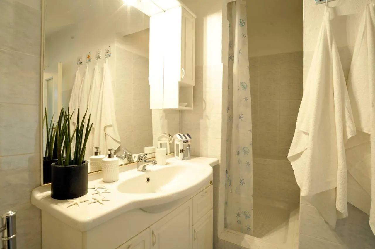 Maison Du Port Vieux Apartment Sanremo