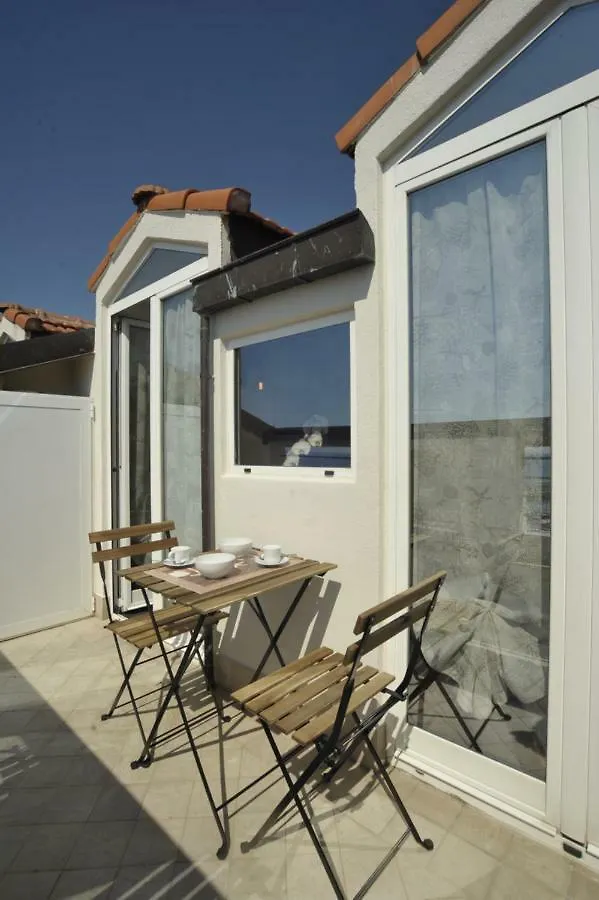 Maison Du Port Vieux Apartment Sanremo
